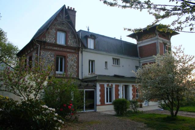 Hotel Les Sous Bois Saint-Laurent-de-Brevedent Exterior foto